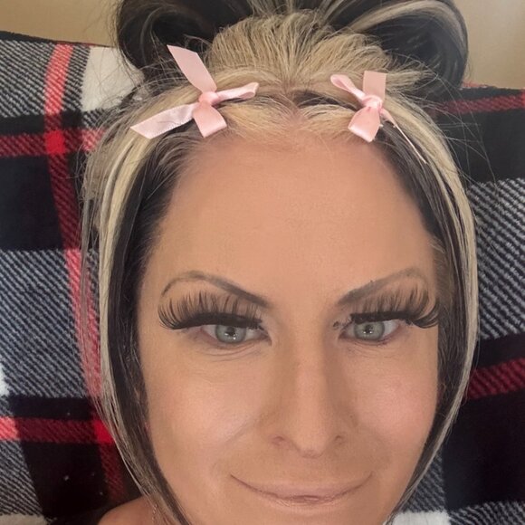 Meet your Posher, Carstene - Picture 2 of 6